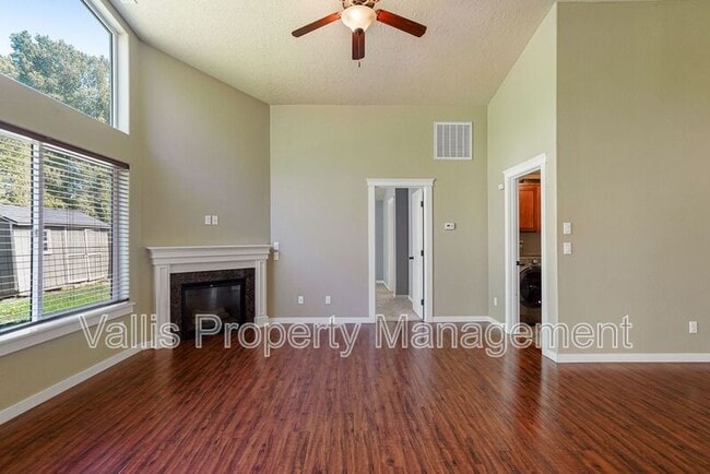Building Photo - 2387 Equestrian Loop S