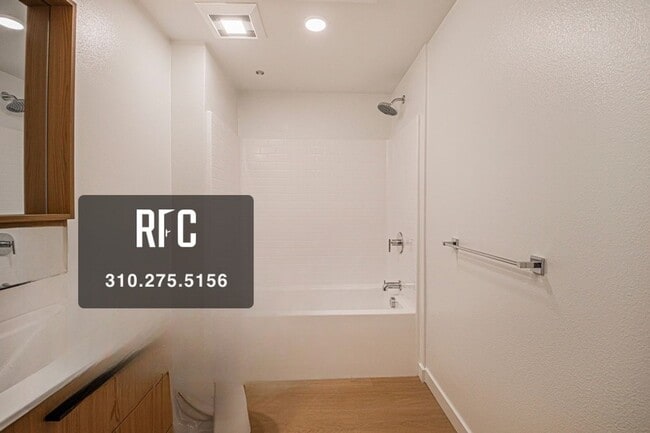 Building Photo - Welcome to the Gramercy