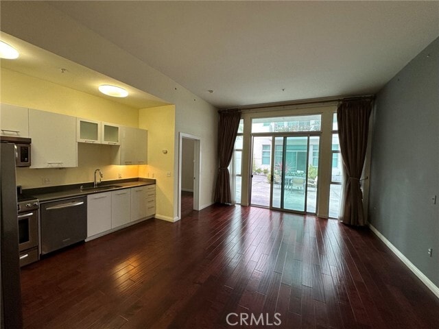 Building Photo - 238 S Arroyo Pkwy
