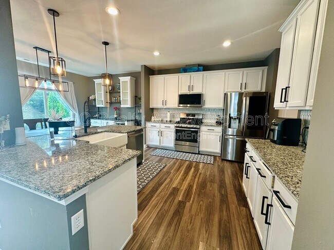 Building Photo - 4144 Calder Ln