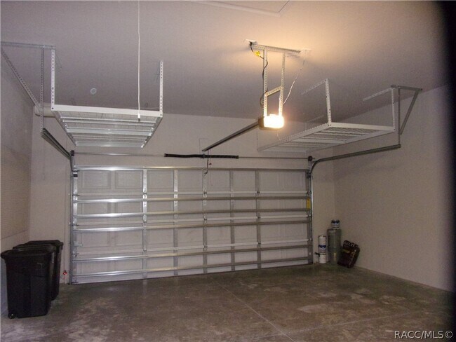 Building Photo - 248 E Cumberland Ct