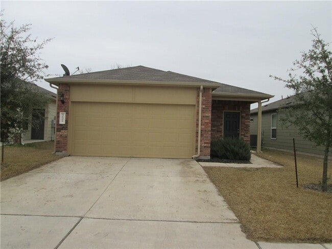 Primary Photo - 5801 Knoll Pines Pass