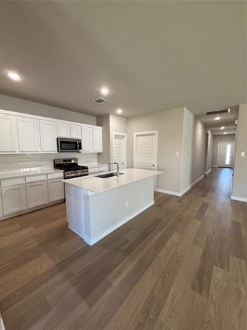 Building Photo - 718 Tidal Dr