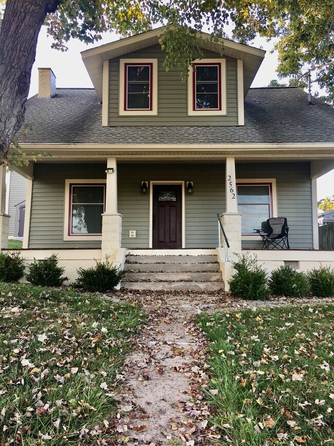 Building Photo - Three Bedroom Two Bath Home in the up and Coming Town of Hurricane