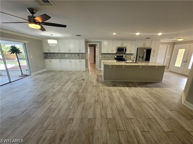 Building Photo - 117 Big Springs Dr