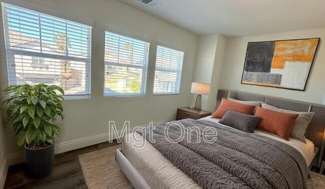 Building Photo - 1784 Julie Dr