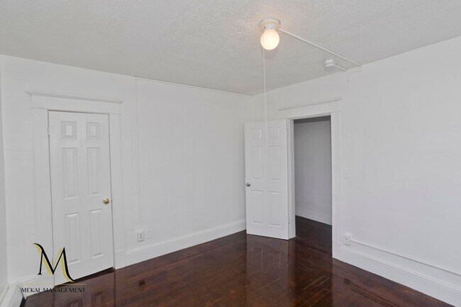 Building Photo - 528-532 Union Street