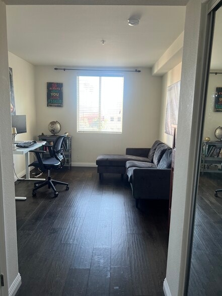 Building Photo - 3740 Santa Rosalia Dr