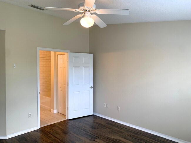Building Photo - 19207 Harbour Vista Cir
