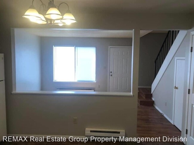 Building Photo - 2 br, 1 bath House - 749 Alexander Rd. Unit B