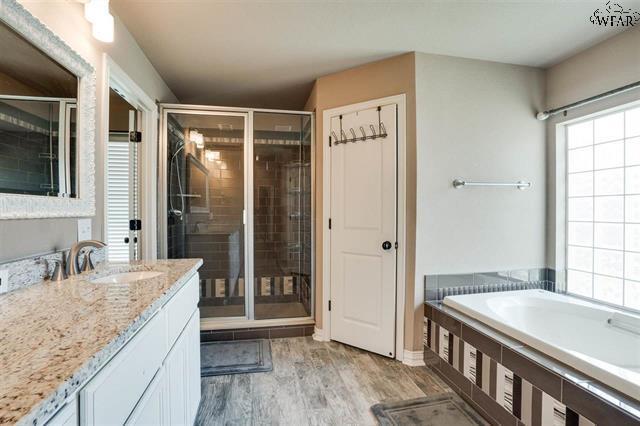 Building Photo - 5113 Tillie Dr