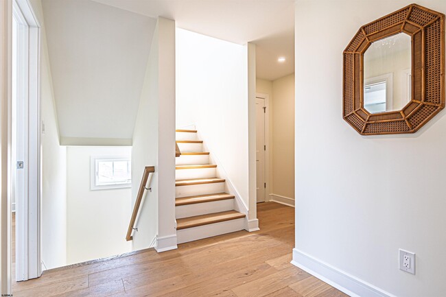 Building Photo - 111 N Belmont Ave