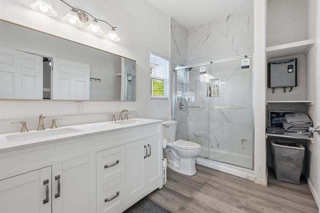 Building Photo - 732 Blue Fathom Dr