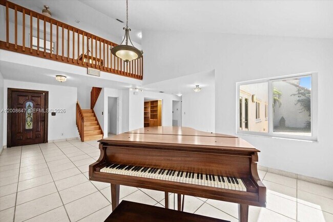 Building Photo - 2560 Bass Way