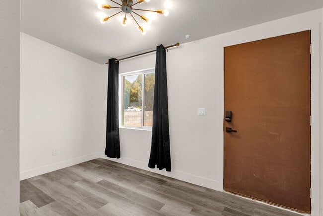 Building Photo - BRAND NEW EVERYTHING IN UPTOWN/BILTMORE AREA