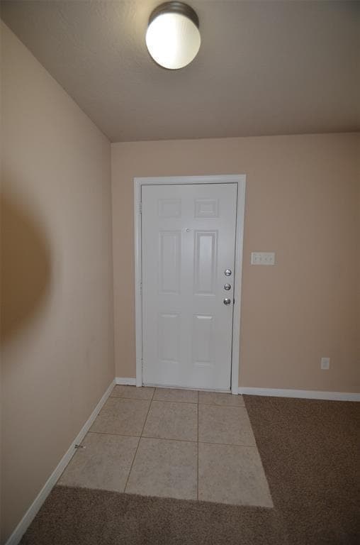 Building Photo - 5015 Willow Point Dr
