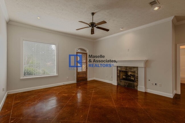 Building Photo - 3 Bed / 2 Bath home in Harvey Crossing