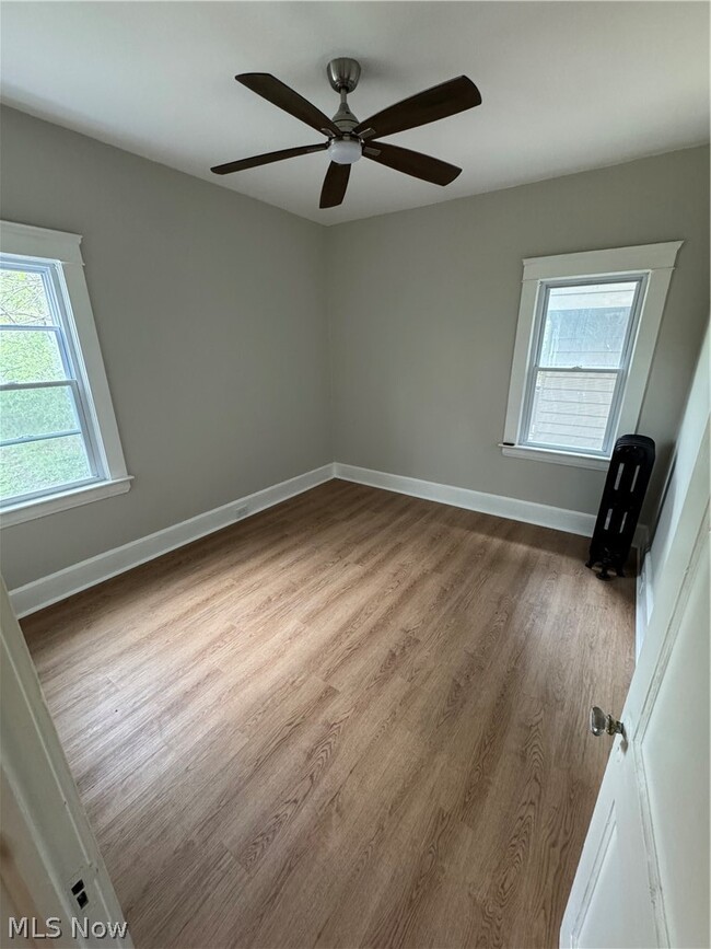 Building Photo - 3327 Bradford Rd