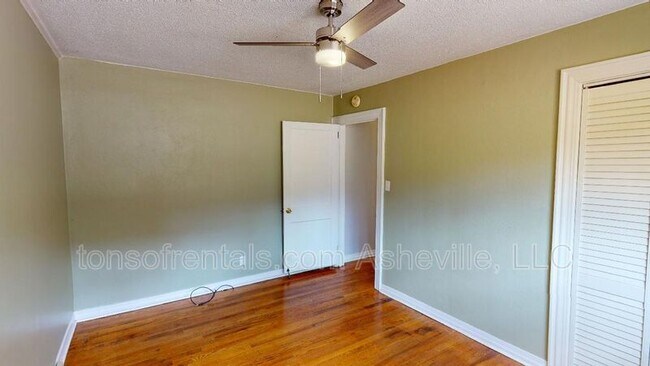 Building Photo - 170 Birch Ln