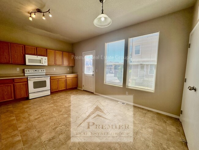 Building Photo - 10586 Country Park Point