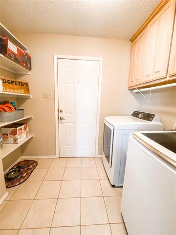 Building Photo - 813 Irene St