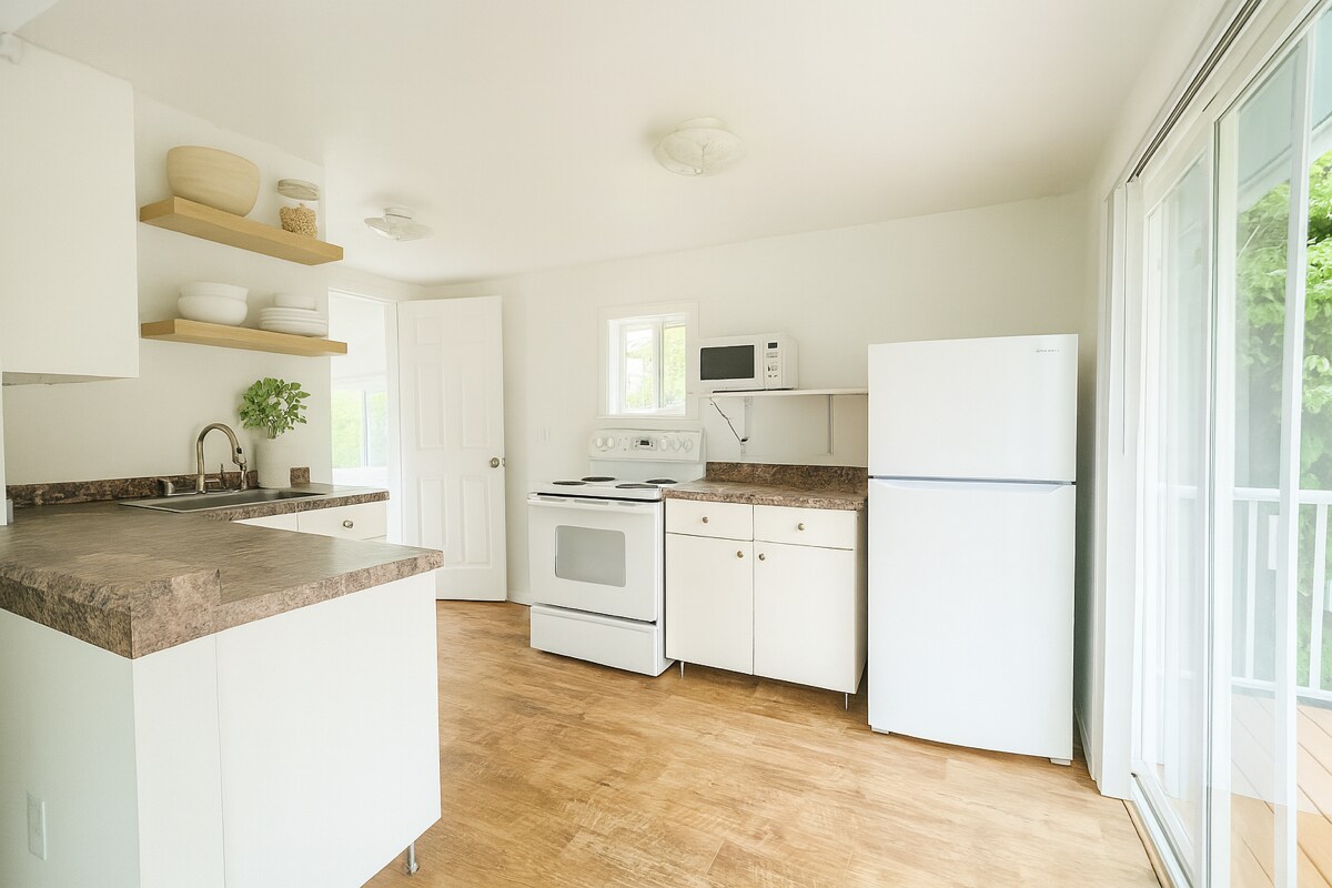 Kitchen - 3813 37th Ave S