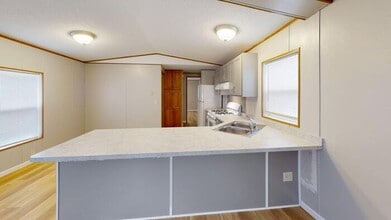 Building Photo - 147 American Ave