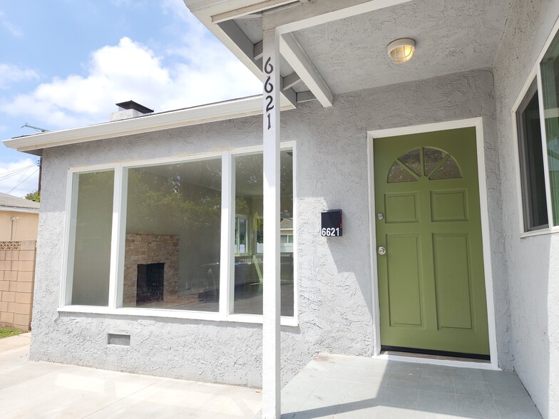 Building Photo - 6621 Chimineas Ave