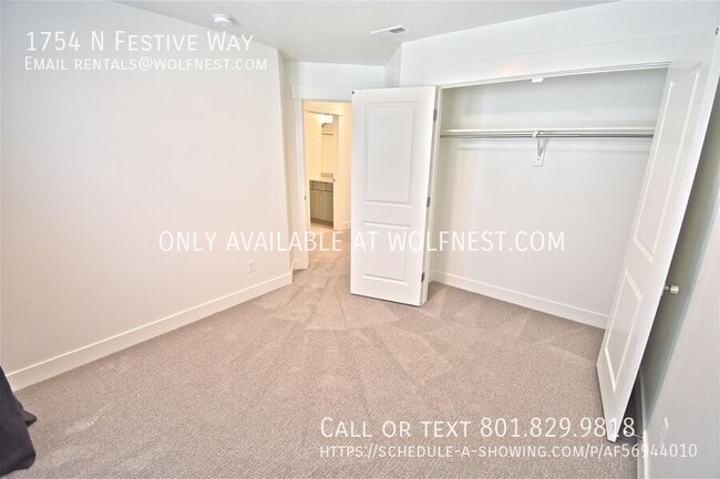 Building Photo - 1754 N Festive Wy