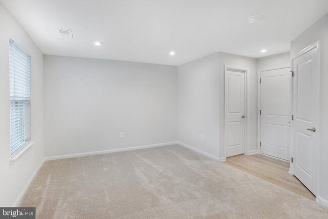 Building Photo - 9346 Tanfield Dr