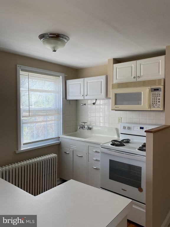 Building Photo - 2185 Kimberton Rd