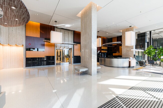 Building Photo - 400 E Randolph St