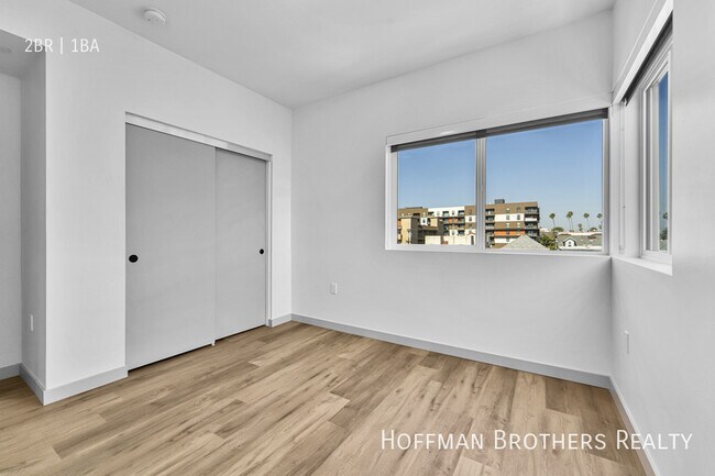 Building Photo - 1240 Magnolia Ave