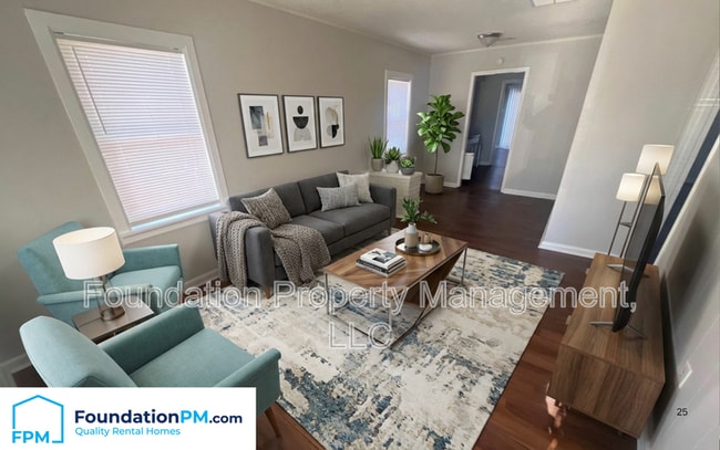 Building Photo - 2292 Redwood Ave