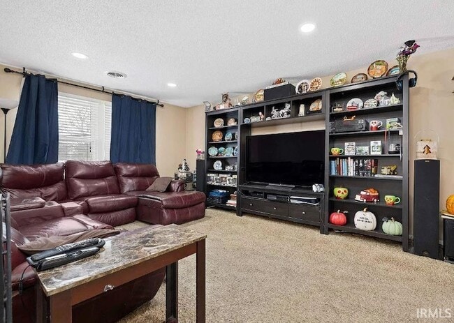 Building Photo - 13717 E Ridgeview Ct