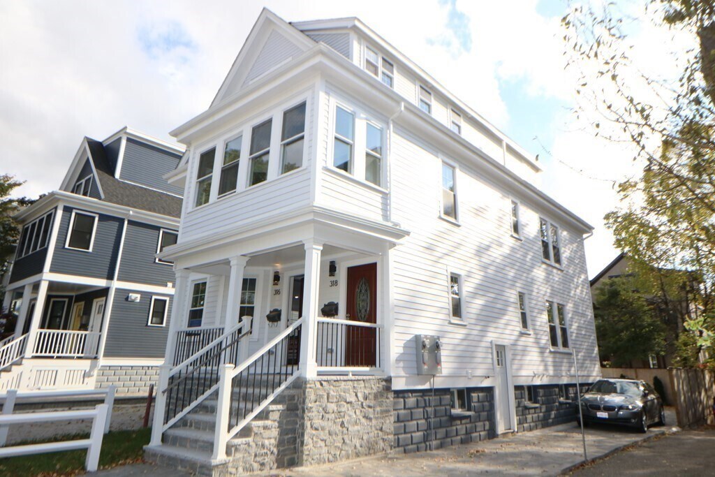 Building Photo - 318 Concord Ave