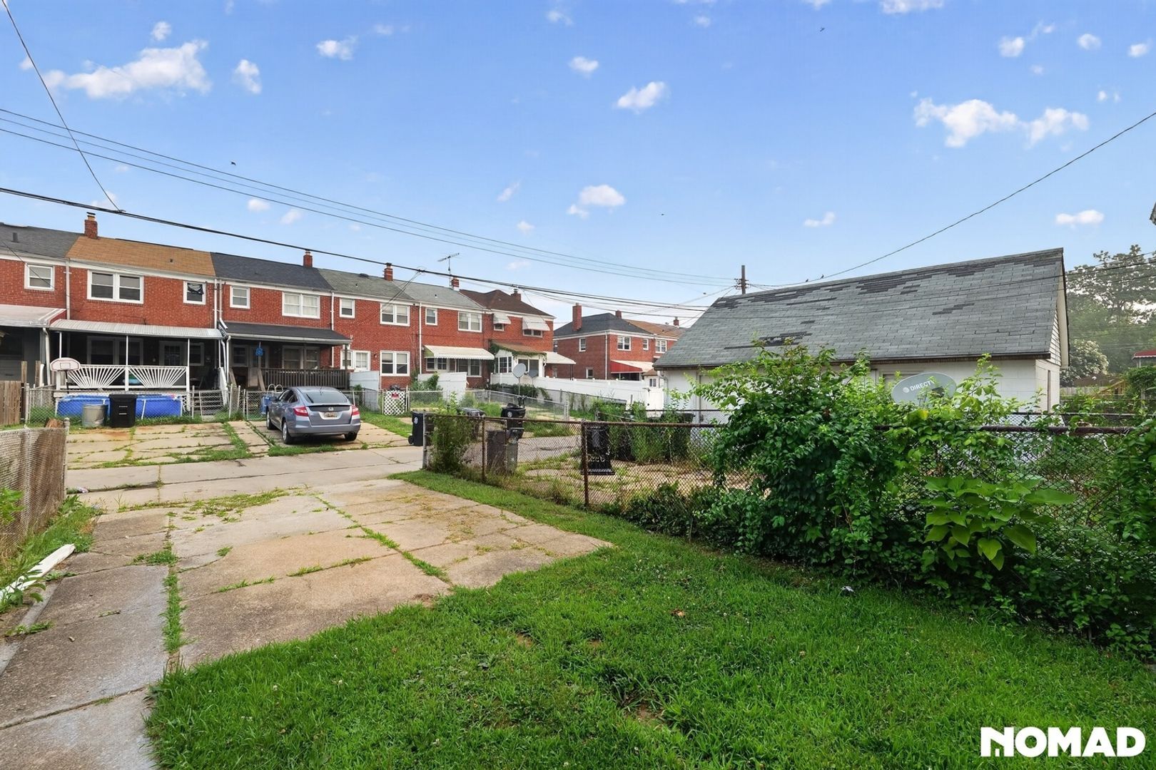 Building Photo - 2229 Redthorn Rd