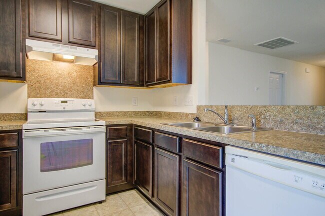 Building Photo - 183 Brittondale Rd