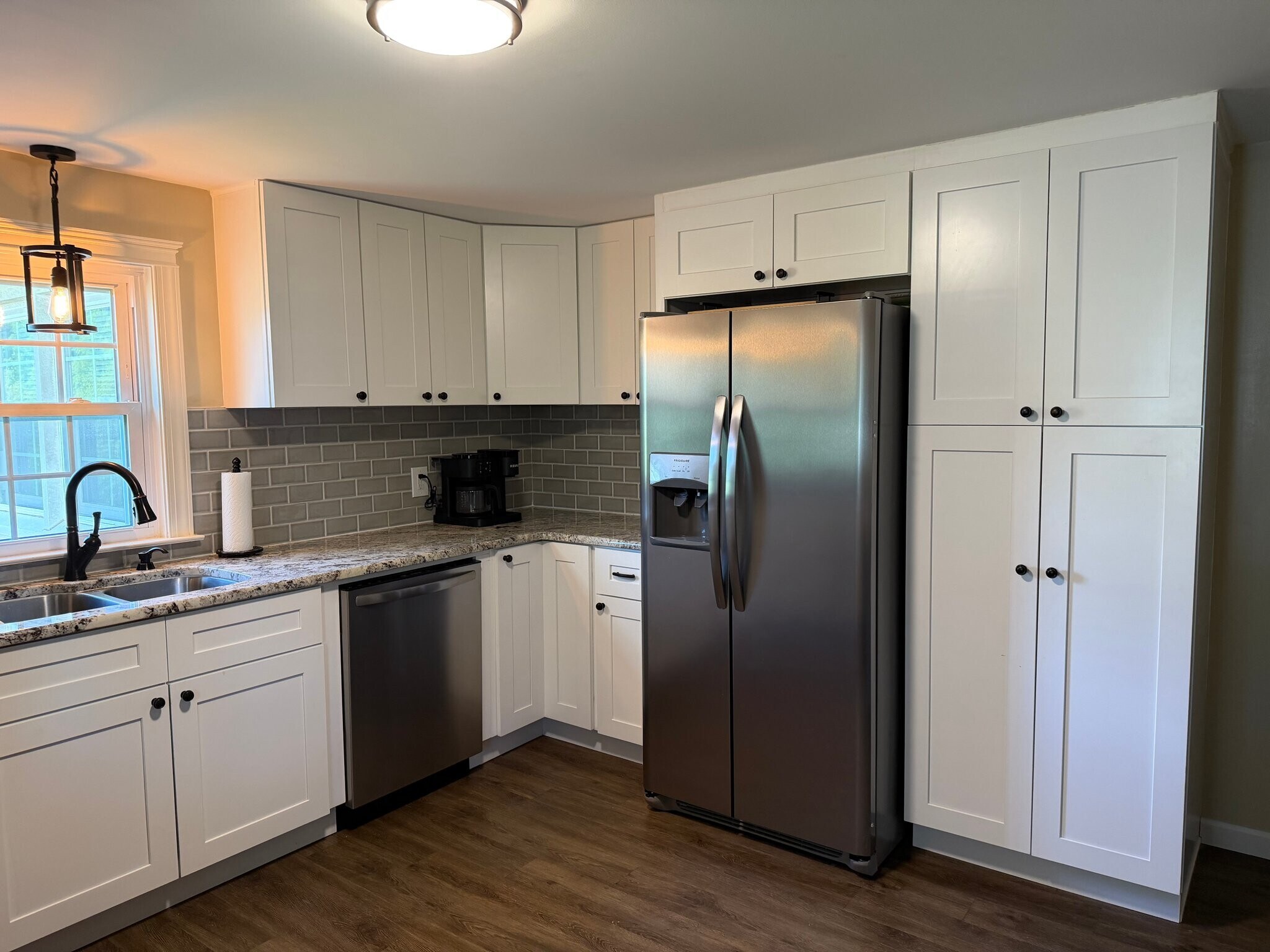 Building Photo - 33 Church Rd