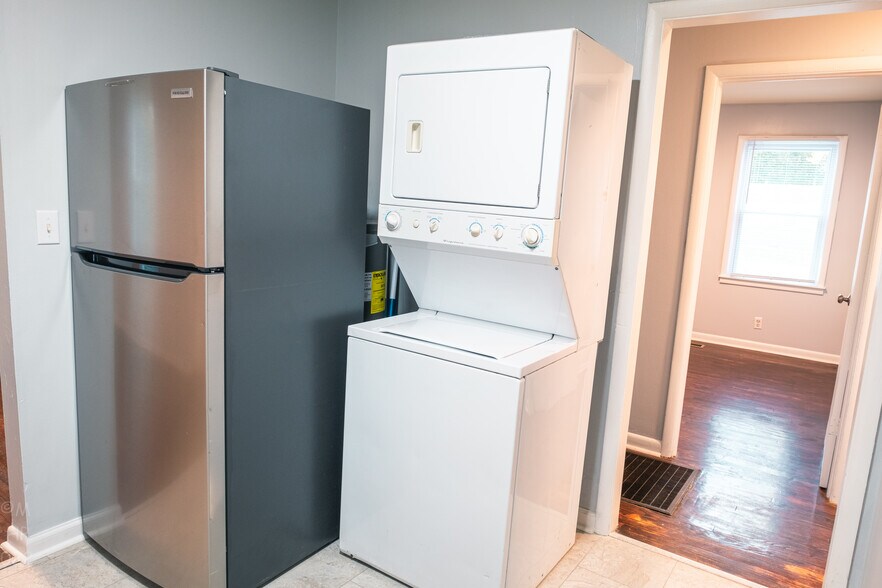 Building Photo - 4210 Irondale Dr NW