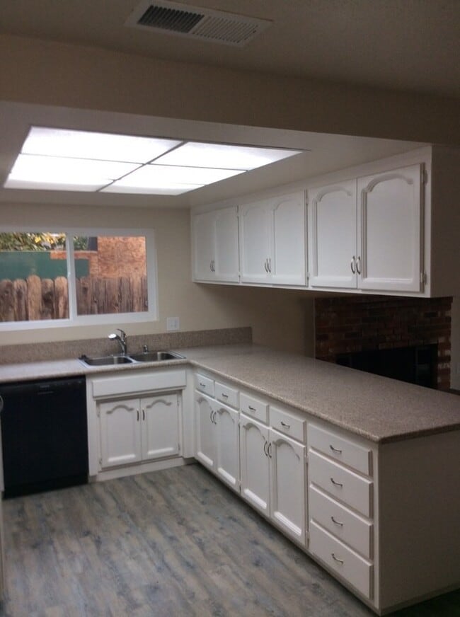 Building Photo - STOP BY, PEEK THROUGH THE WINDOWS AND EXPLORE THE AREA!