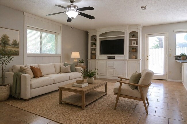 Building Photo - 7507 Sunny Oaks Way
