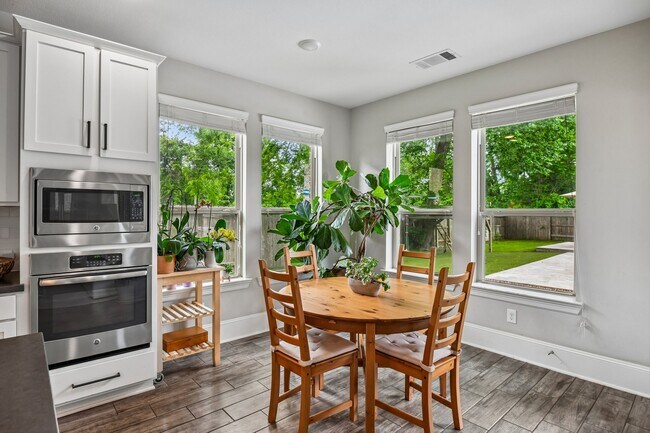 Building Photo - 5306 Linden Field Ct