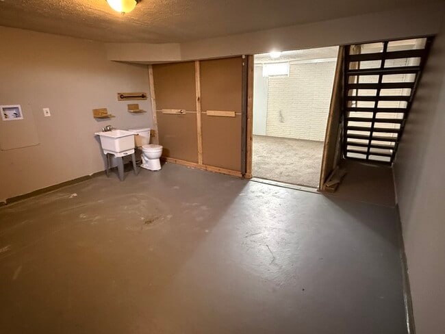 Building Photo - 2 bedroom townhome in Dublin Schools