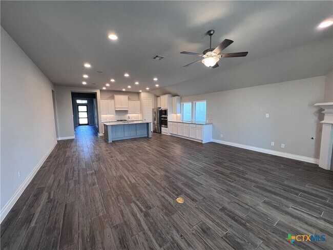 Building Photo - 535 Orchard Way