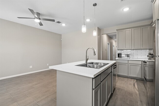 Building Photo - 142 Calloway St