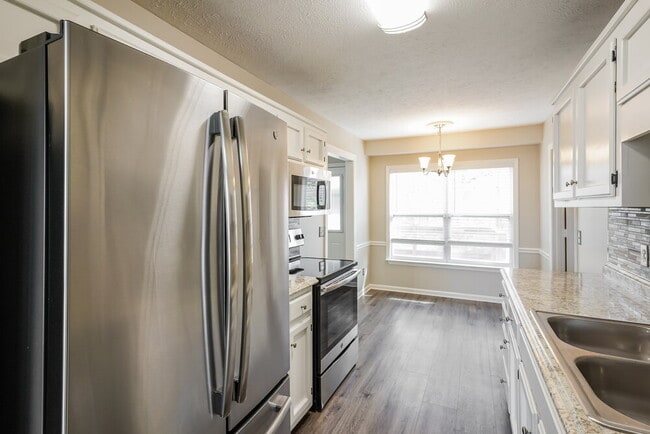 Building Photo - 809 Clearspring Ct