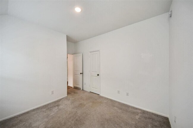 Building Photo - 19348 Villa Mesa Dr
