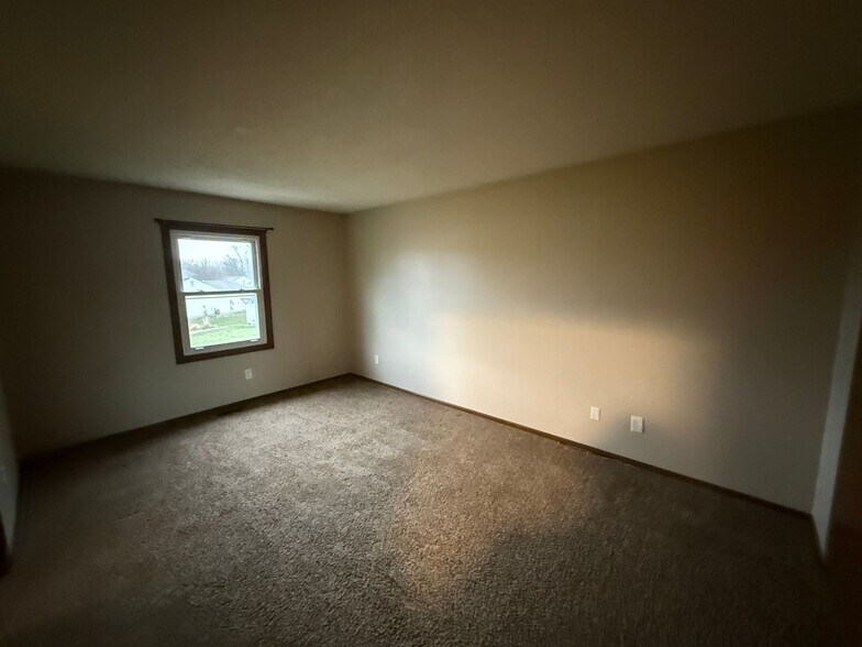 Building Photo - 6316 High Point Run