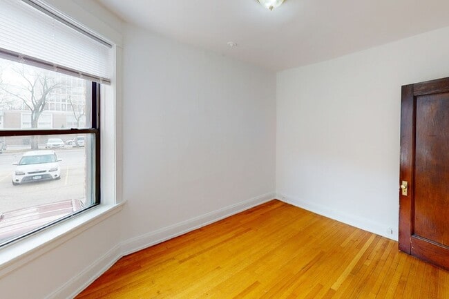 Floorplan - 5457-5459 S. Blackstone Avenue